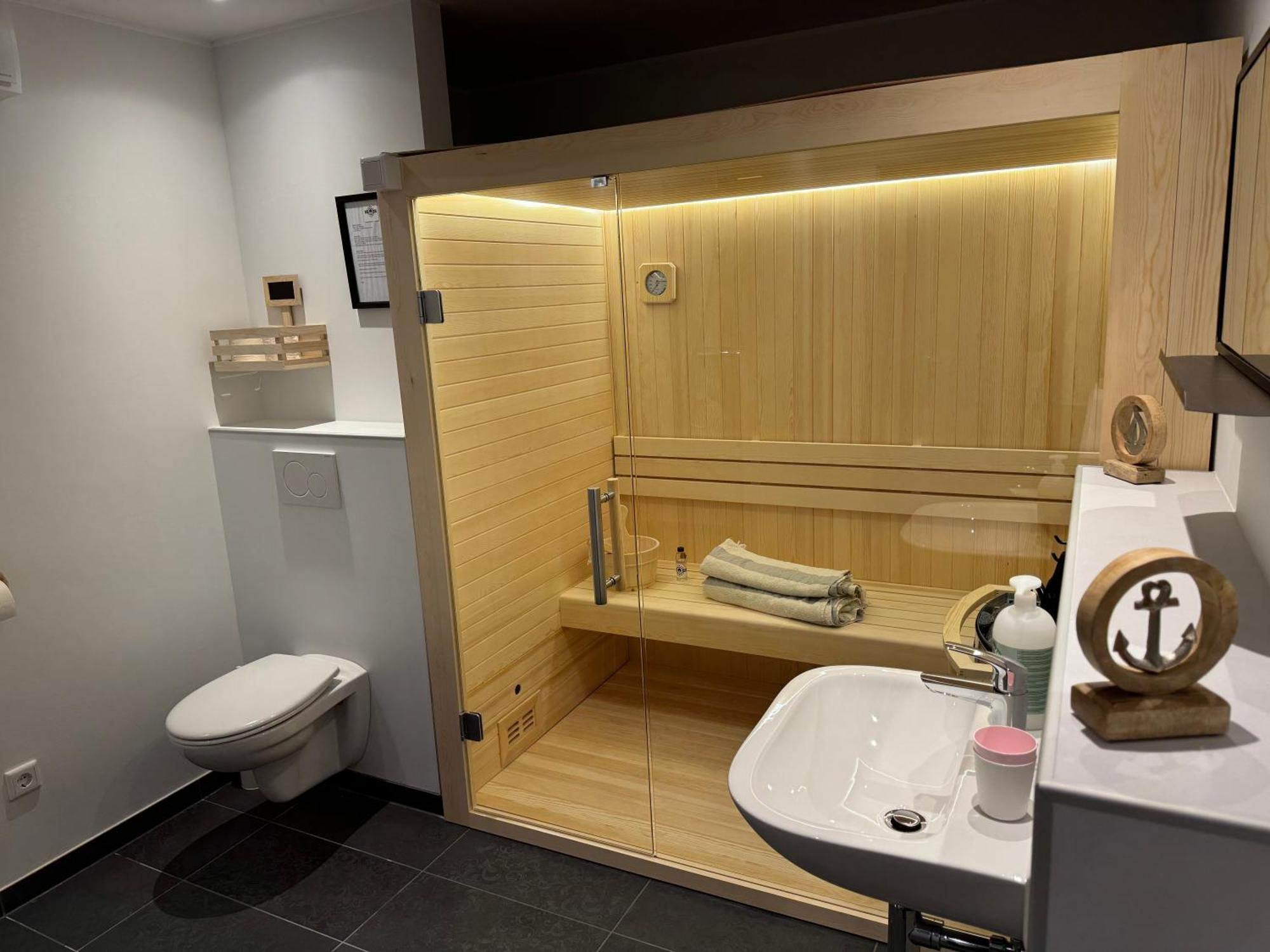 Ommi Kese See-Suite Sauna Biggesee Olpe Exterior photo